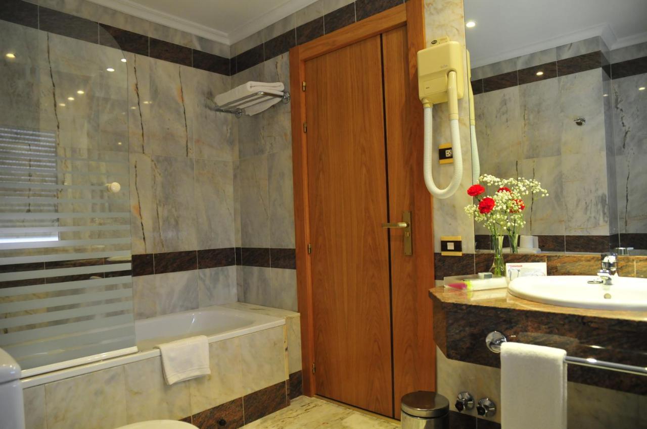 Double or Twin Room,1352797405:JPEG
